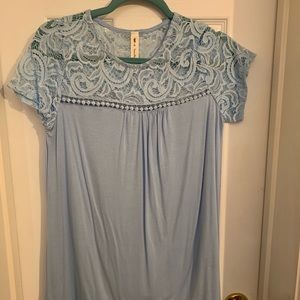 Blouse shirt with lace